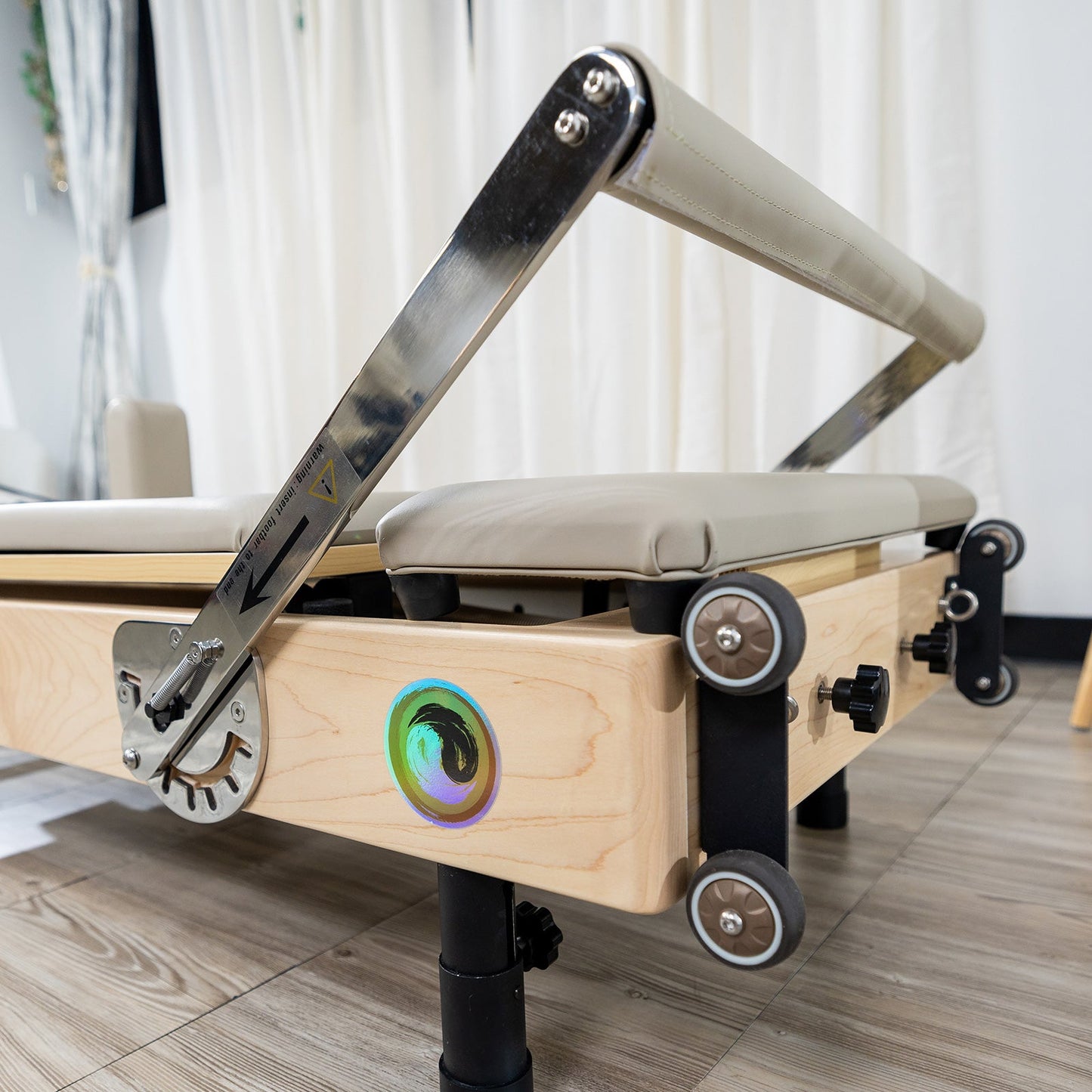 Janet Elite 2.0 Foldable Pilates Reformer | 4K Smart Screen Bundle